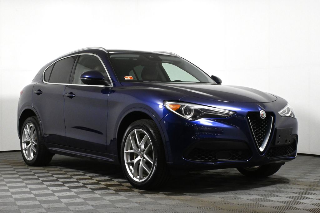 2021 Alfa Romeo Stelvio  10