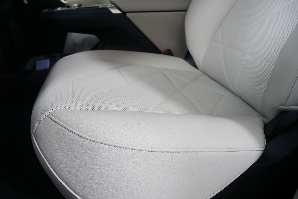 Thumbnail: 2026 BMW iX - 11