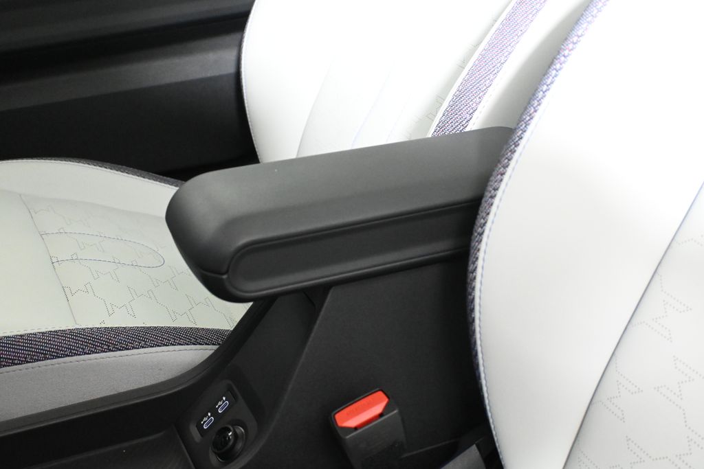 Thumbnail: 2025 MINI Cooper - 23