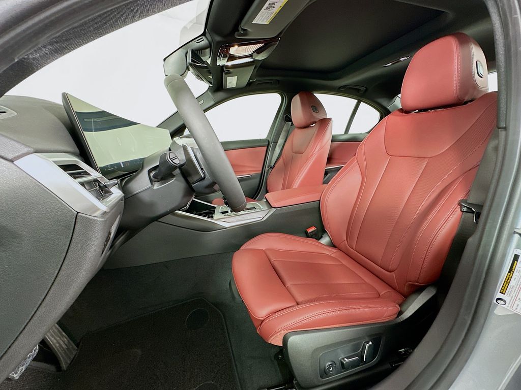 Thumbnail: 2026 BMW 3 Series - 16