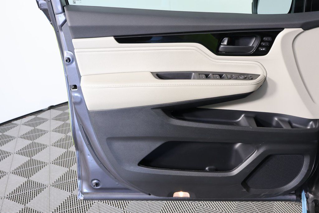 Thumbnail: 2025 Honda Odyssey - 13