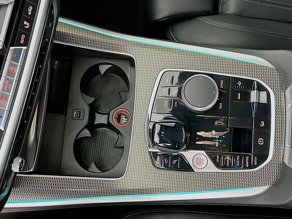 Thumbnail: 2021 BMW X5 - 17