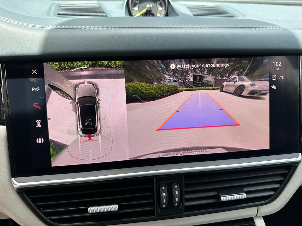 Thumbnail: 2023 Porsche  - 32