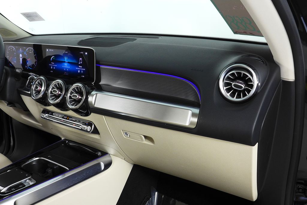 Thumbnail: 2020 Mercedes-Benz GLB - 14