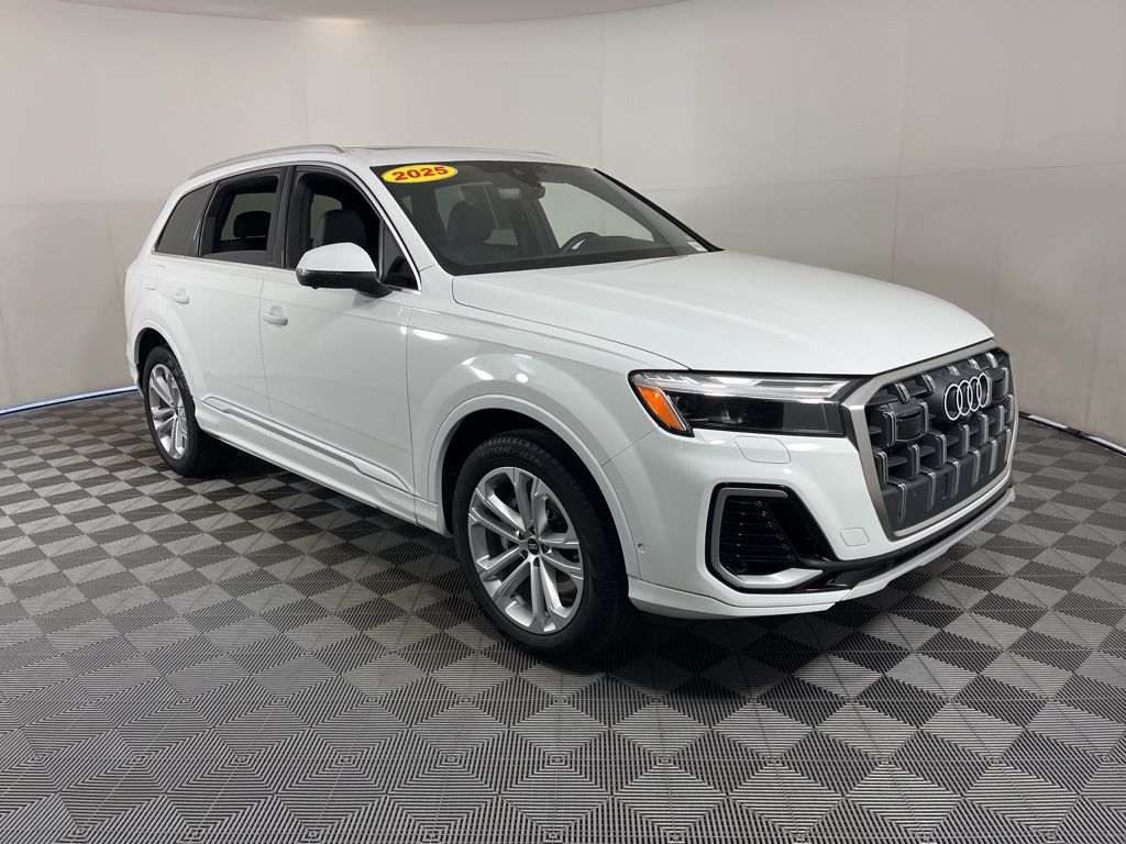 Thumbnail: 2025 Audi Q7 - 20