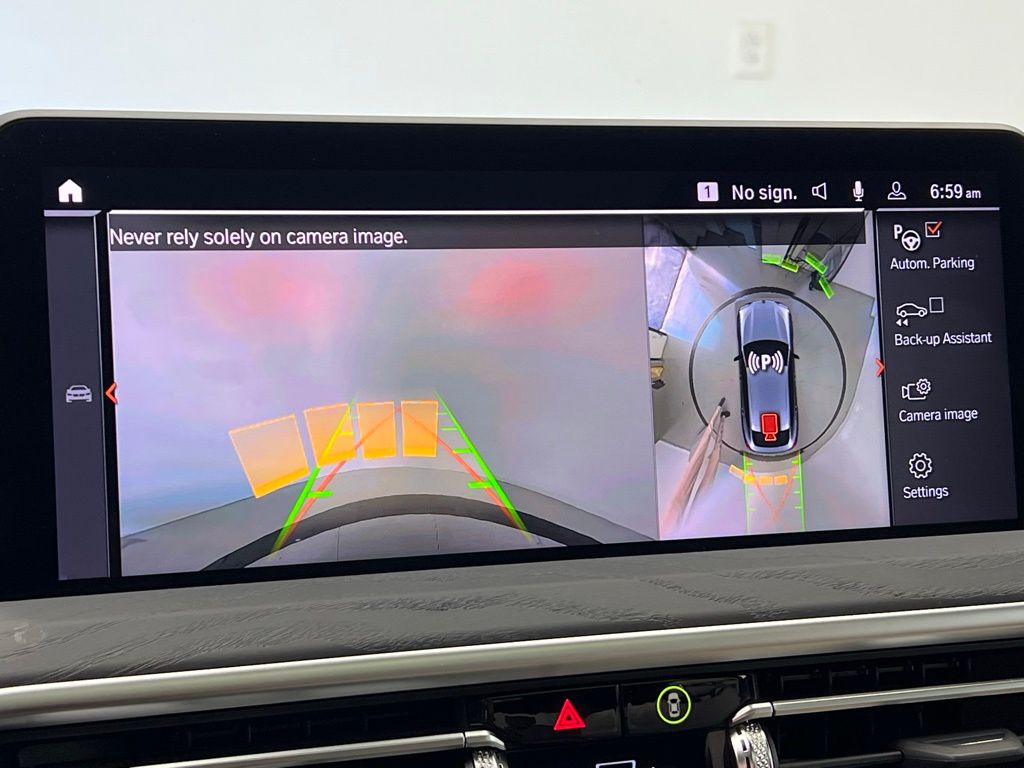 Thumbnail: 2024 BMW X4 - 15