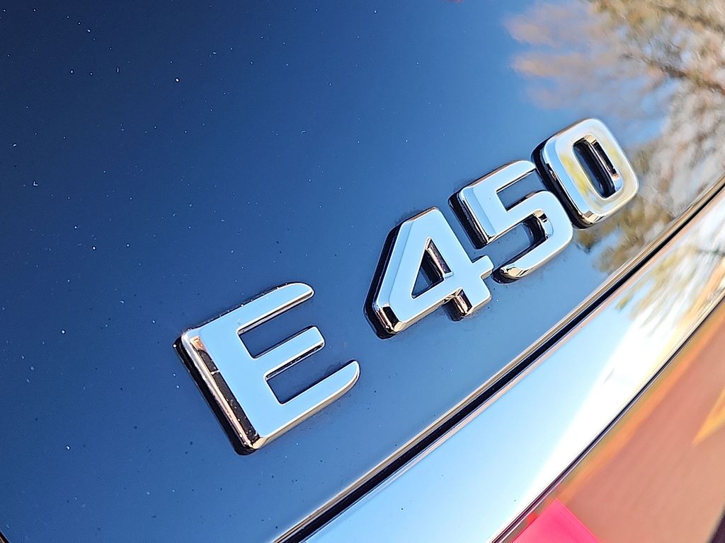 Thumbnail: 2025 Mercedes-Benz E-Class - 30