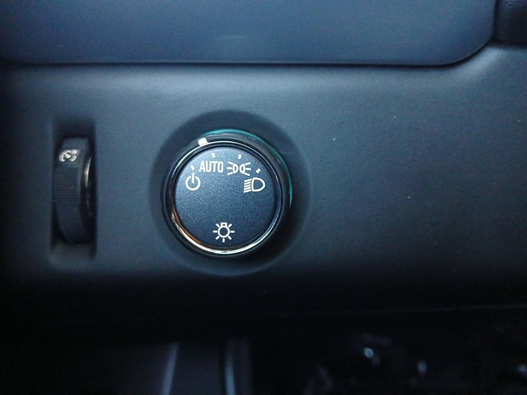 Used Car 2020 Chevrolet Tahoe  Ls For Sale Under $30,000 In Austin, Texas