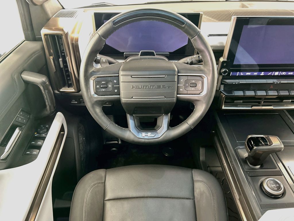 Used 2023 White GMC Edition 1 image 10
