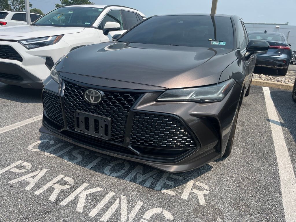 Brownstone 2019 Toyota Avalon Sedan Front-Wheel Drive 8-Speed Automatic