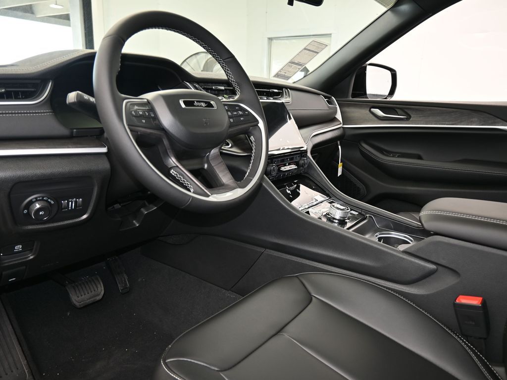 New 2025 Silver Zynith Jeep Limited image 13