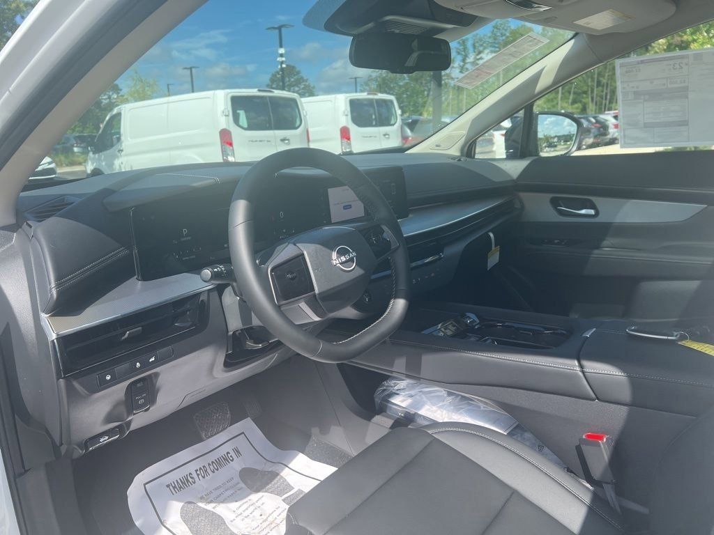 2025 Everest White Pearl Tricoat Nissan Murano SL AWD SUV