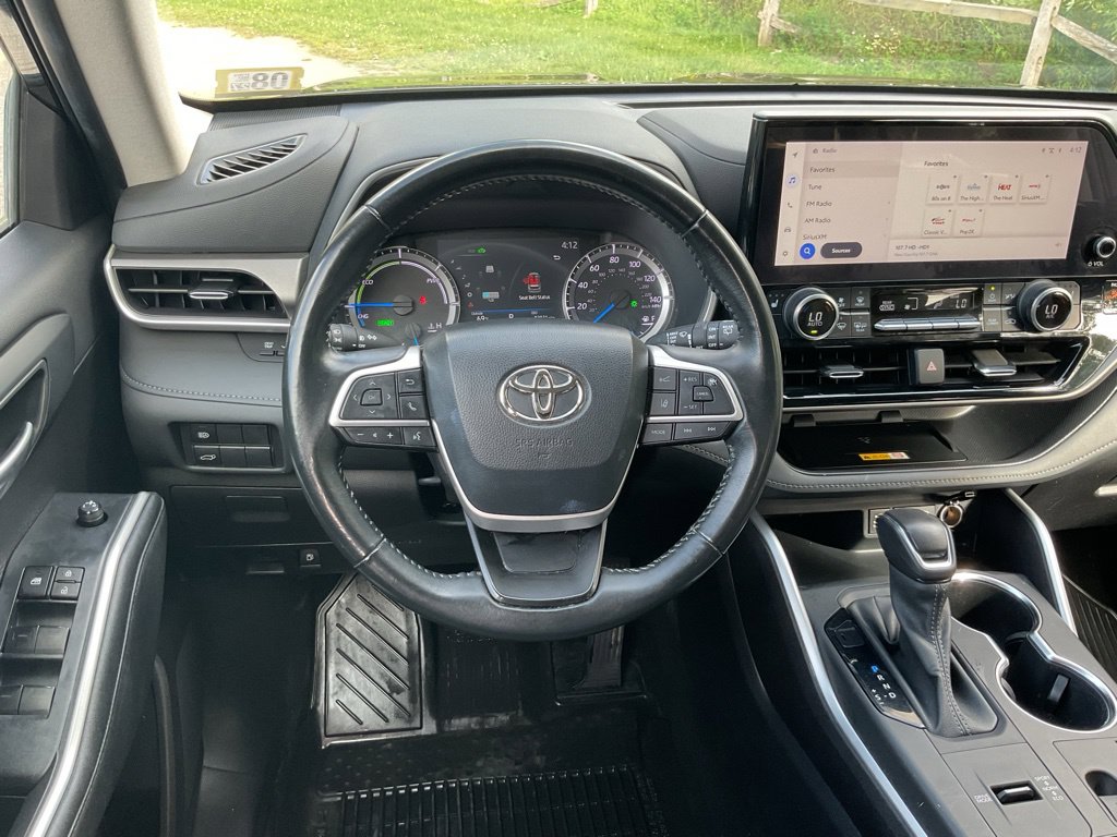 Used 2023 Toyota Highlander Hybrid SUV