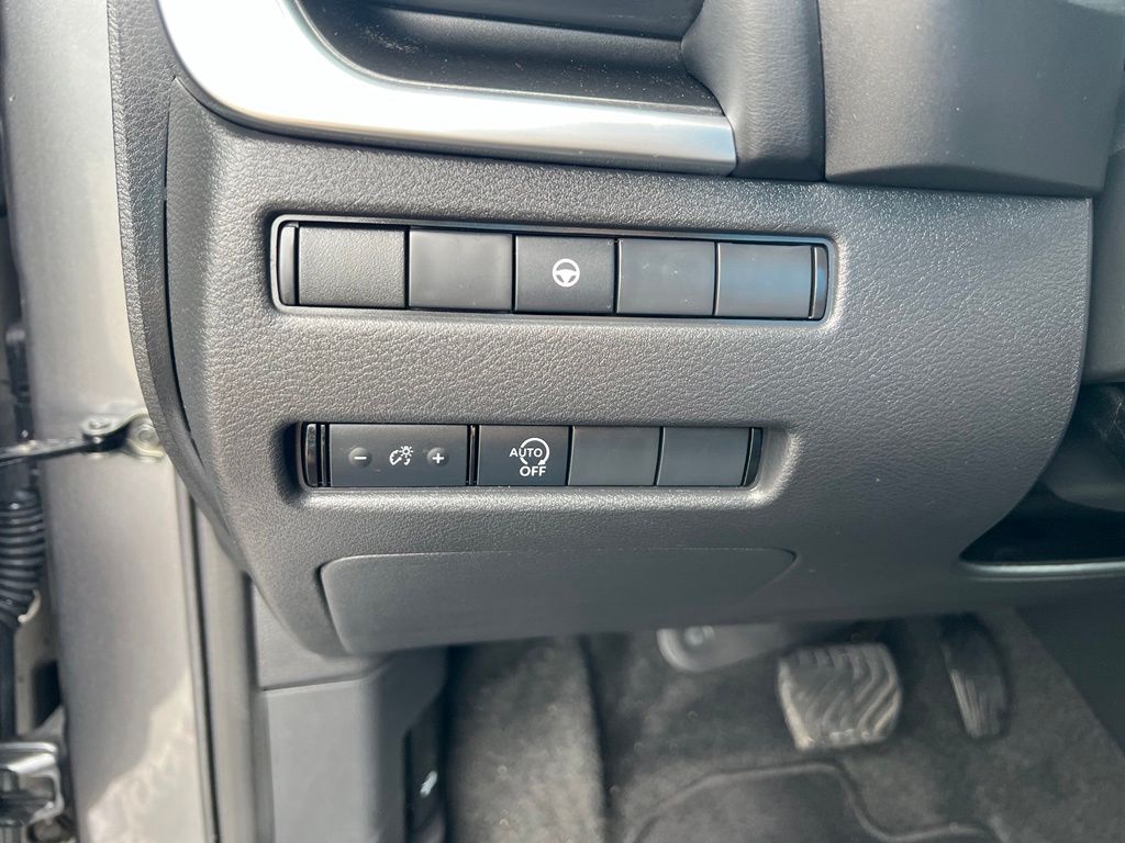 Used 2023 Nissan Rogue SUV