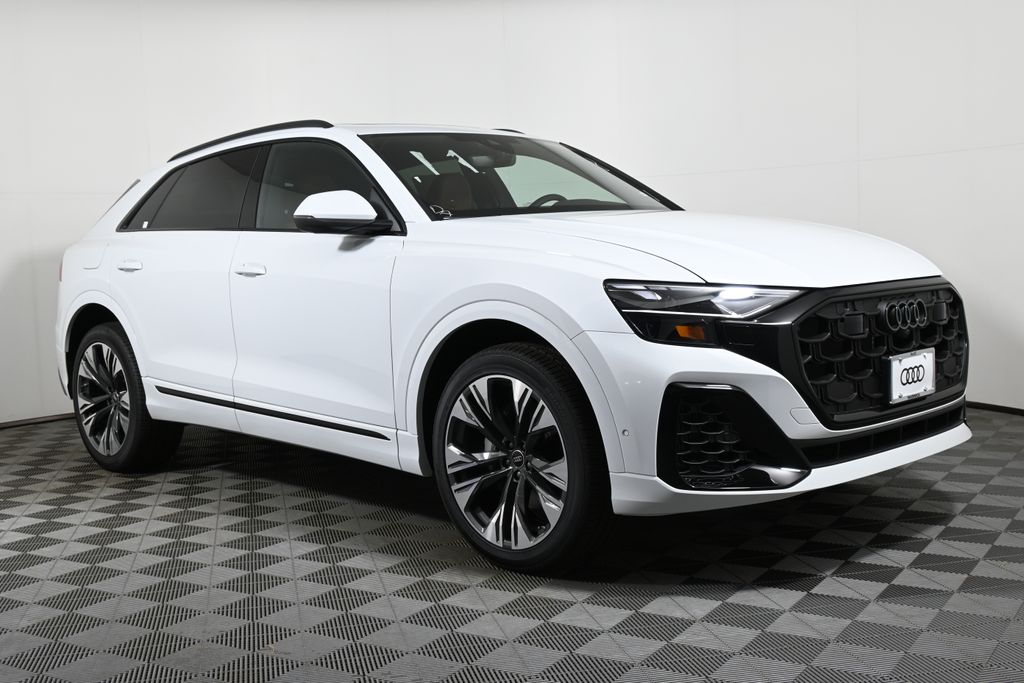 2025 Audi Q8  8