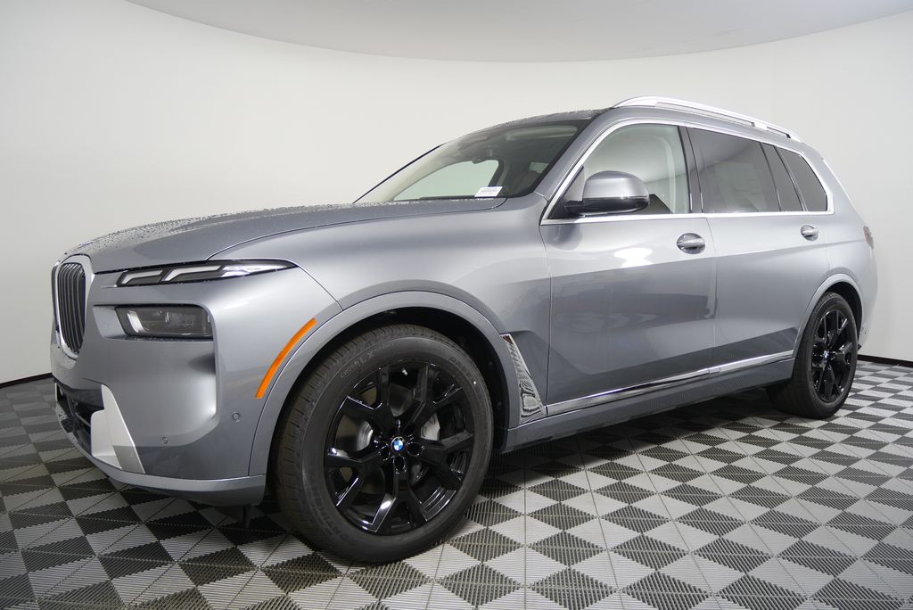 Thumbnail: 2026 BMW X7 - 8