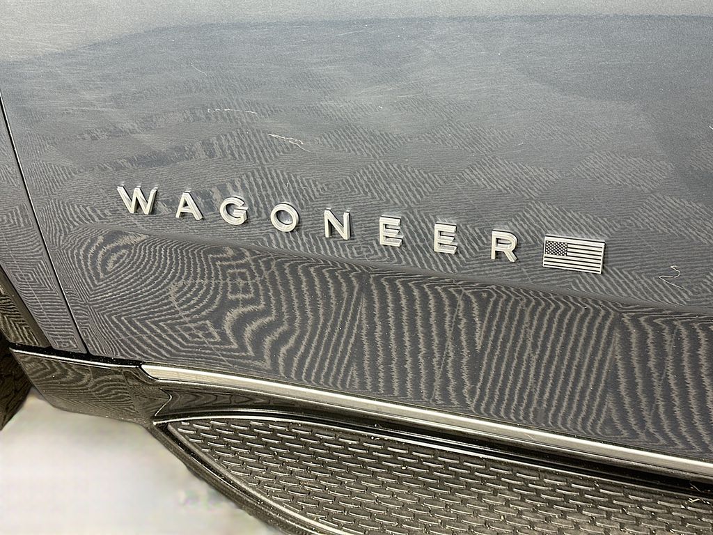 Used 2023 Gray Jeep Base image 29