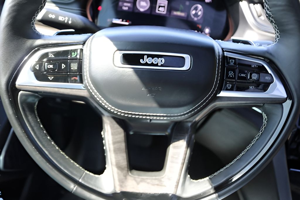 Used Car 2024 Jeep Grand Cherokee  Overland For Sale Under $50,000 In Austin, Texas