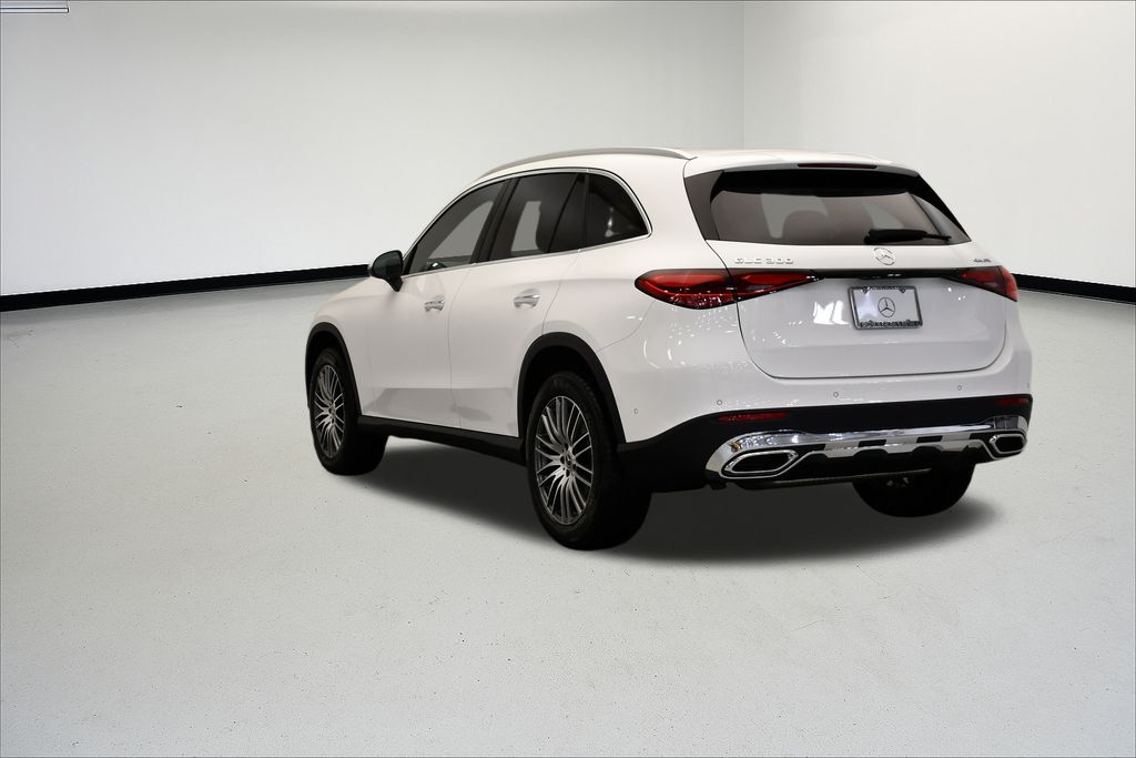 Thumbnail: 2026 Mercedes-Benz GLC - 3