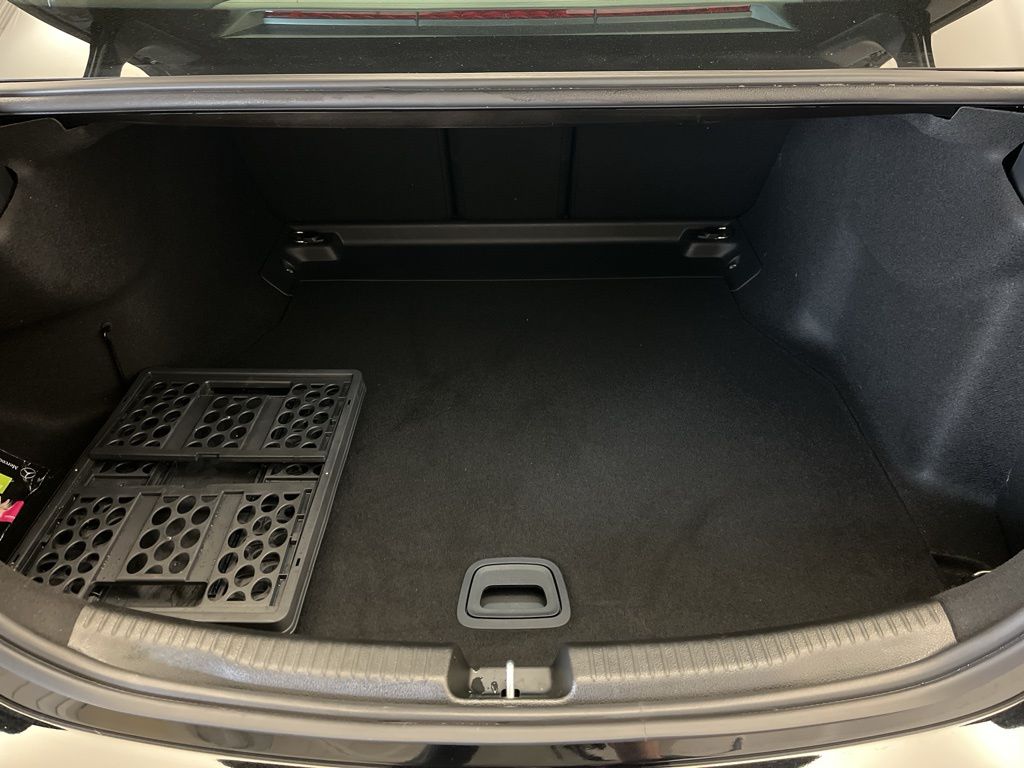 Thumbnail: 2025 Mercedes-Benz C-Class - 26