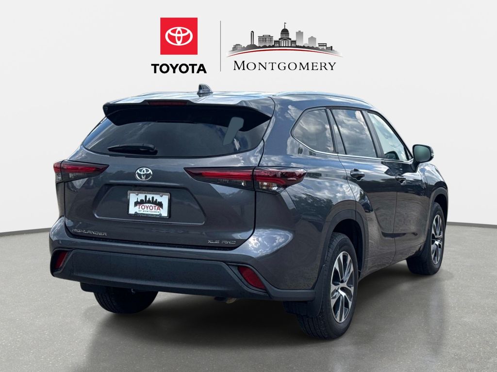 Used 2024 Toyota Highlander SUV
