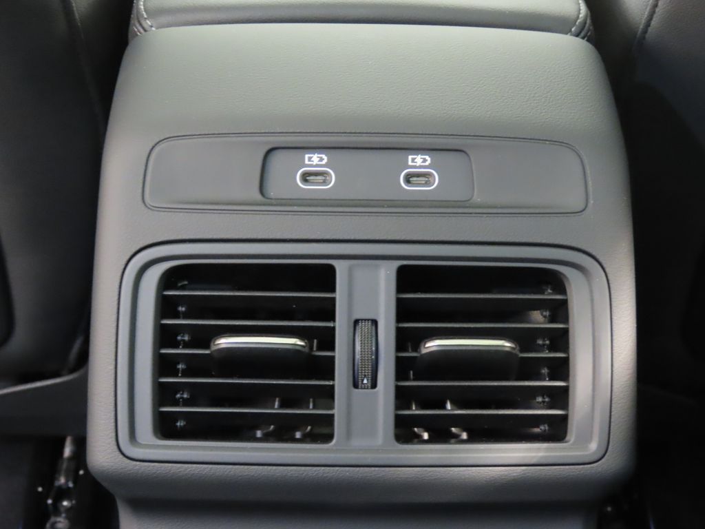 Thumbnail: 2025 Audi Q5 - 23