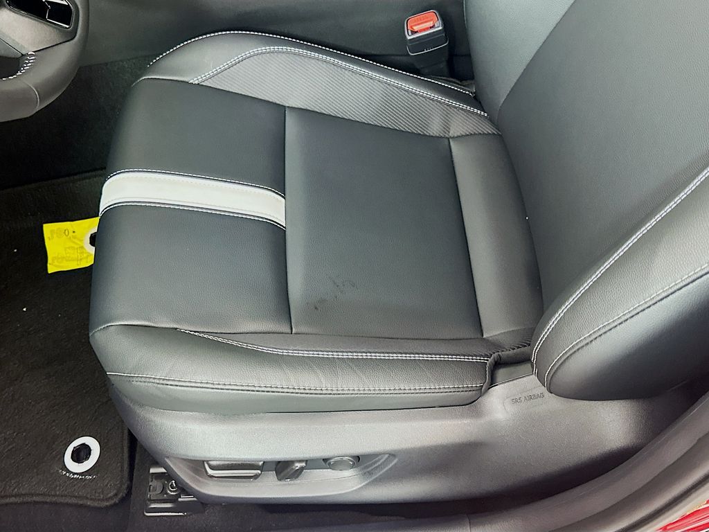 Thumbnail: 2025 Toyota Camry - 20