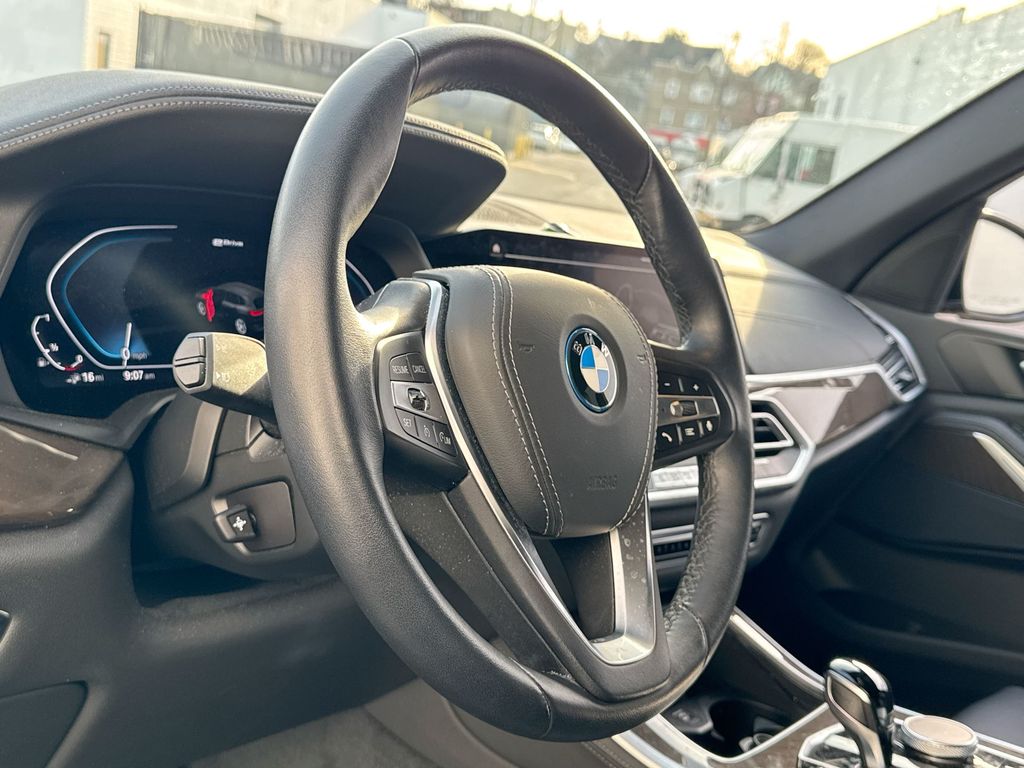 2022 BMW X5 xDrive45e 4