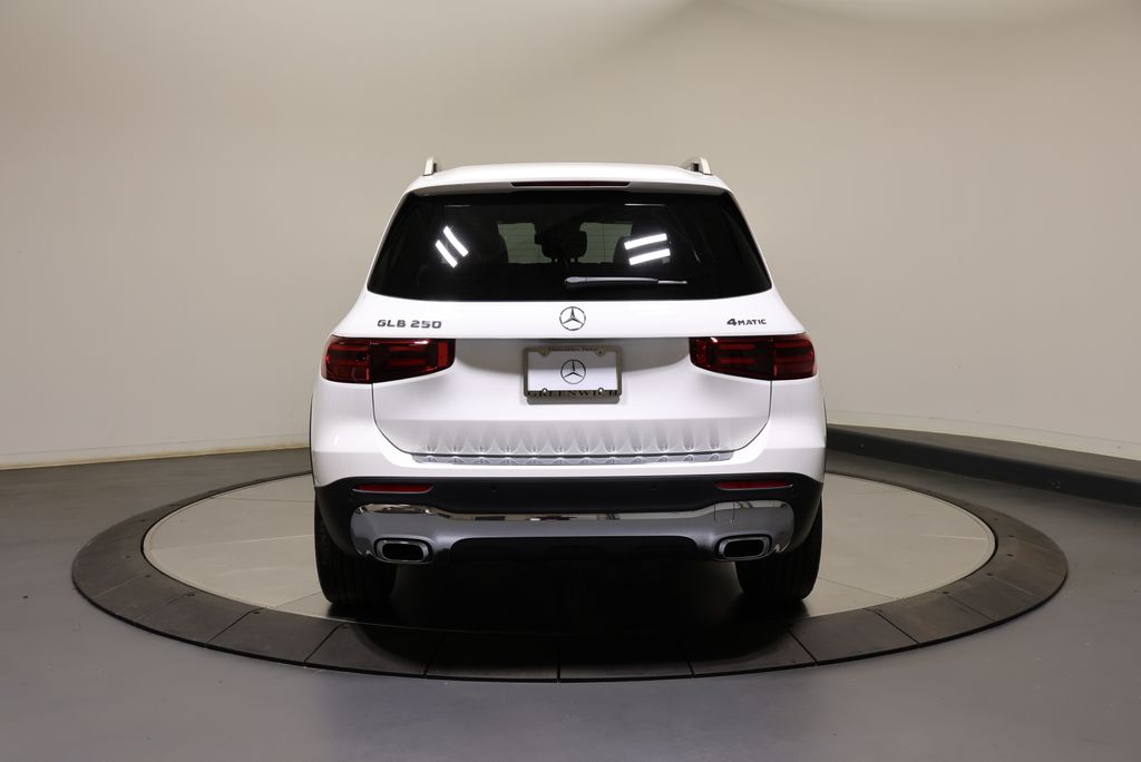 Thumbnail: 2026 Mercedes-Benz GLB - 6