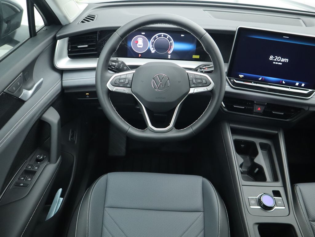 2025 Volkswagen Tiguan 2.0T 11