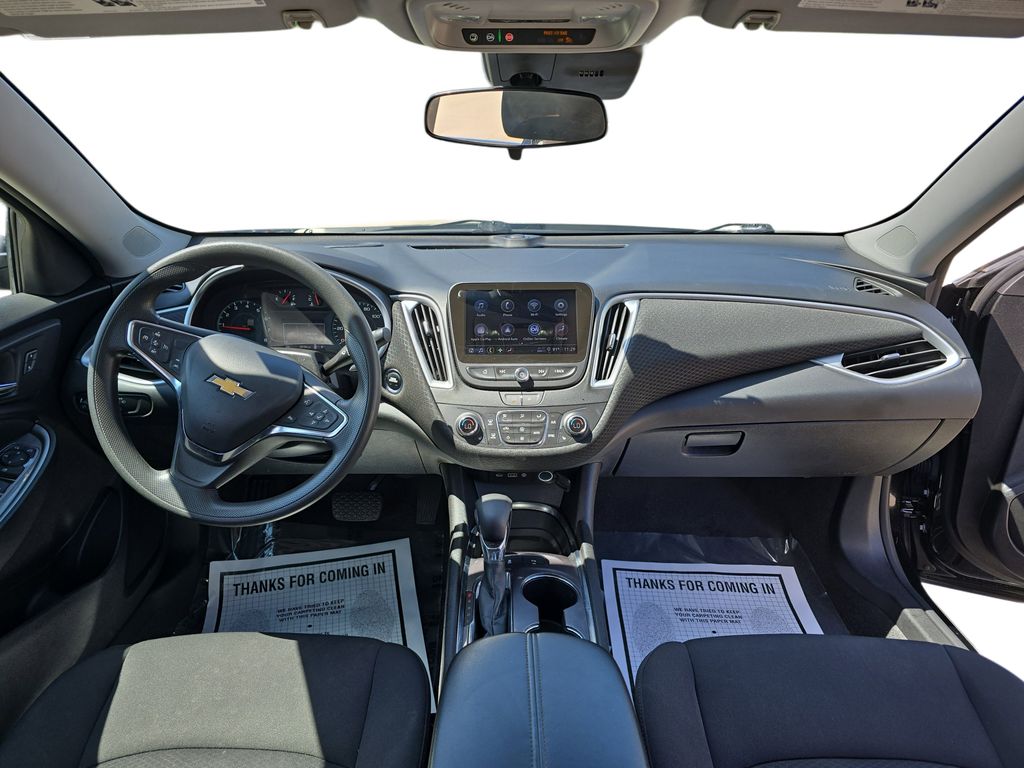 2024 Mosaic Black Metallic Chevrolet Malibu LT FWD Sedan