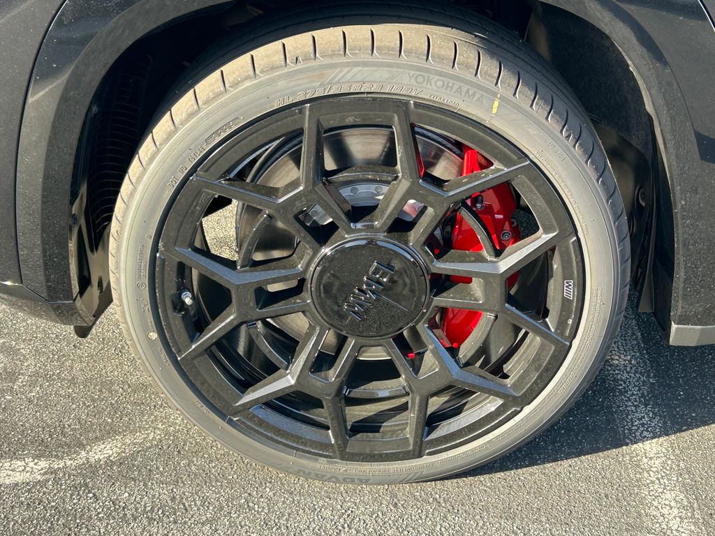 Thumbnail: 2026 BMW XM - 9