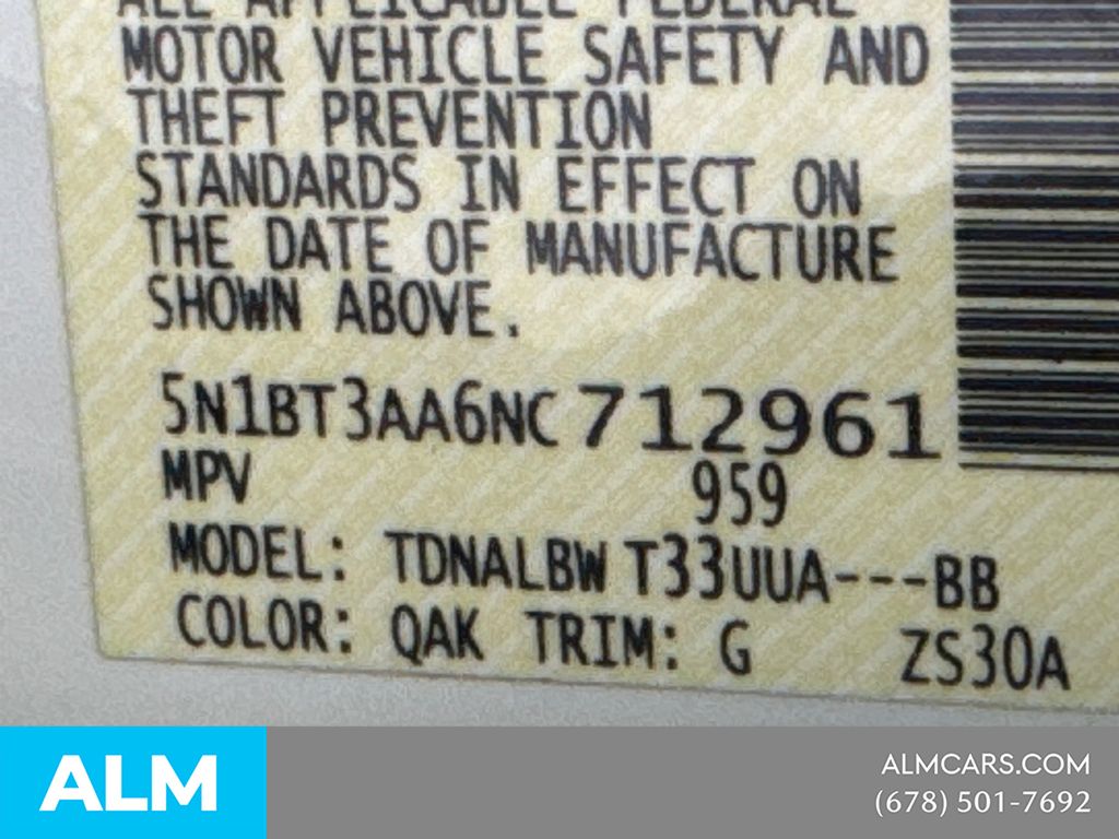 Used 2022 White Nissan S image 34