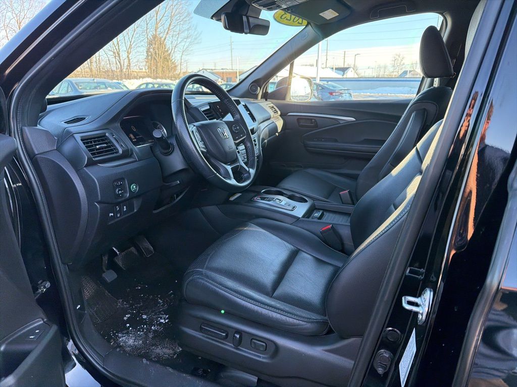 Thumbnail: 2023 Honda Passport - 18