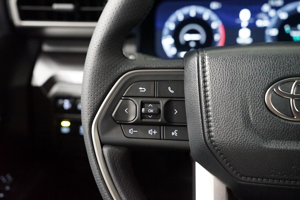 Thumbnail: 2026 Toyota 4Runner - 15