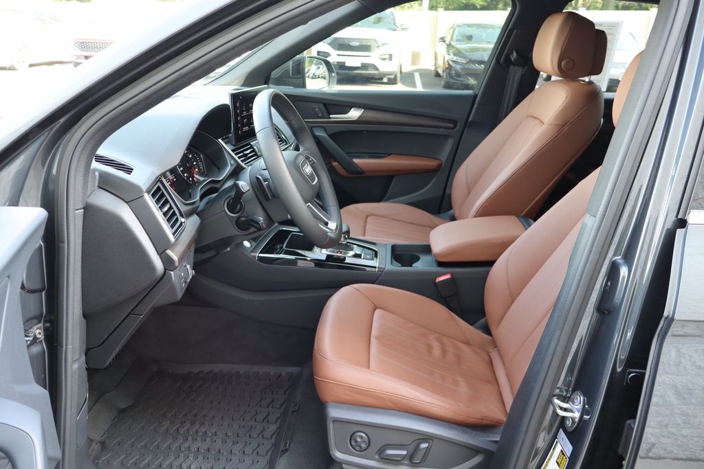 used 2025 Audi Q5 car, priced at $40,750