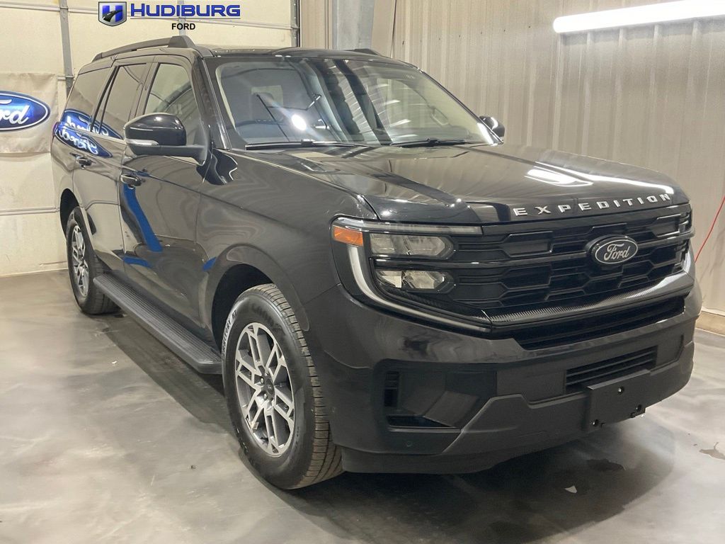Black Metallic 2025 Ford Expedition SUV / Crossover 4X2 Automatic