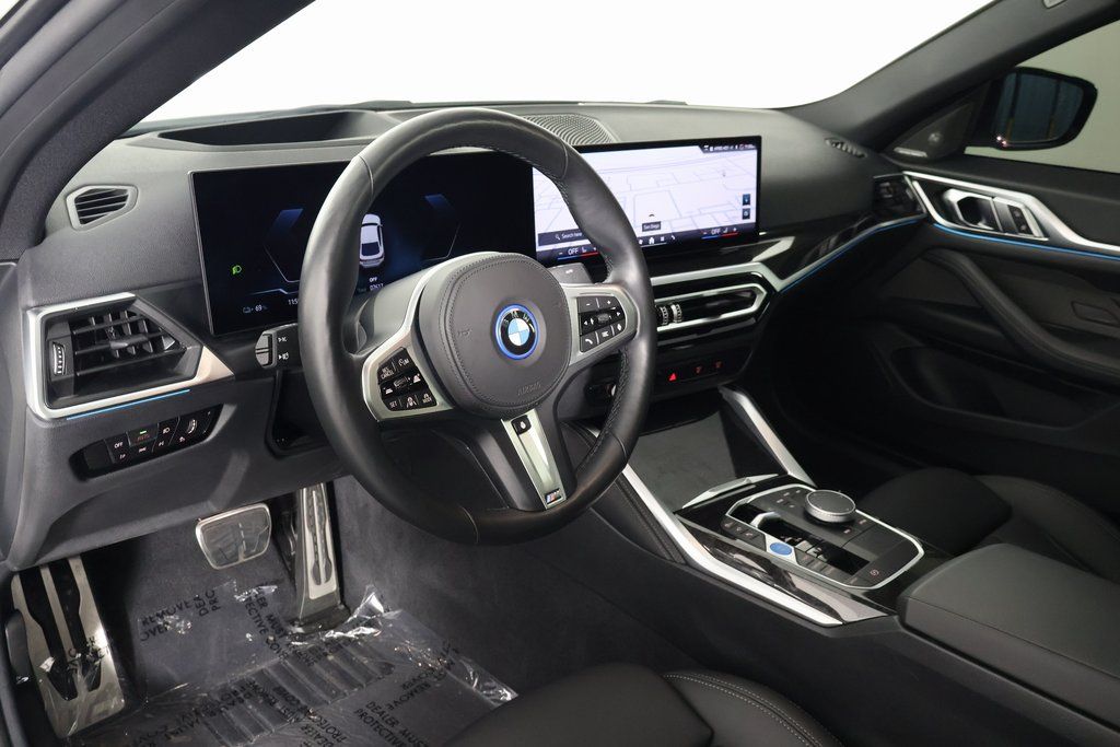 2024 BMW i4 eDrive35 7