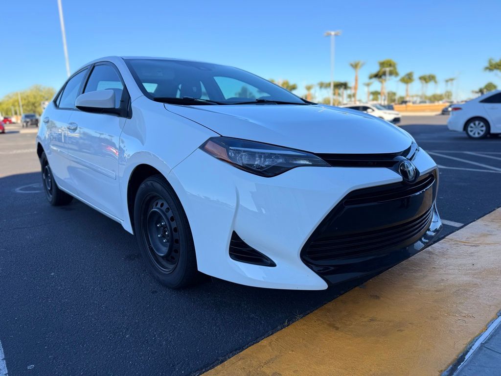 Thumbnail: 2017 Toyota Corolla - 3