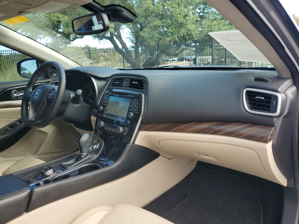 Used Car 2017 Nissan Maxima  Platinum For Sale Under $15,000 In Austin, Texas