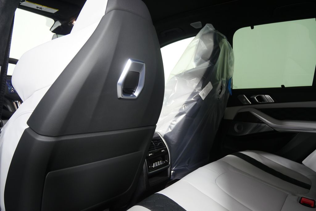 Thumbnail: 2026 BMW X5 - 19
