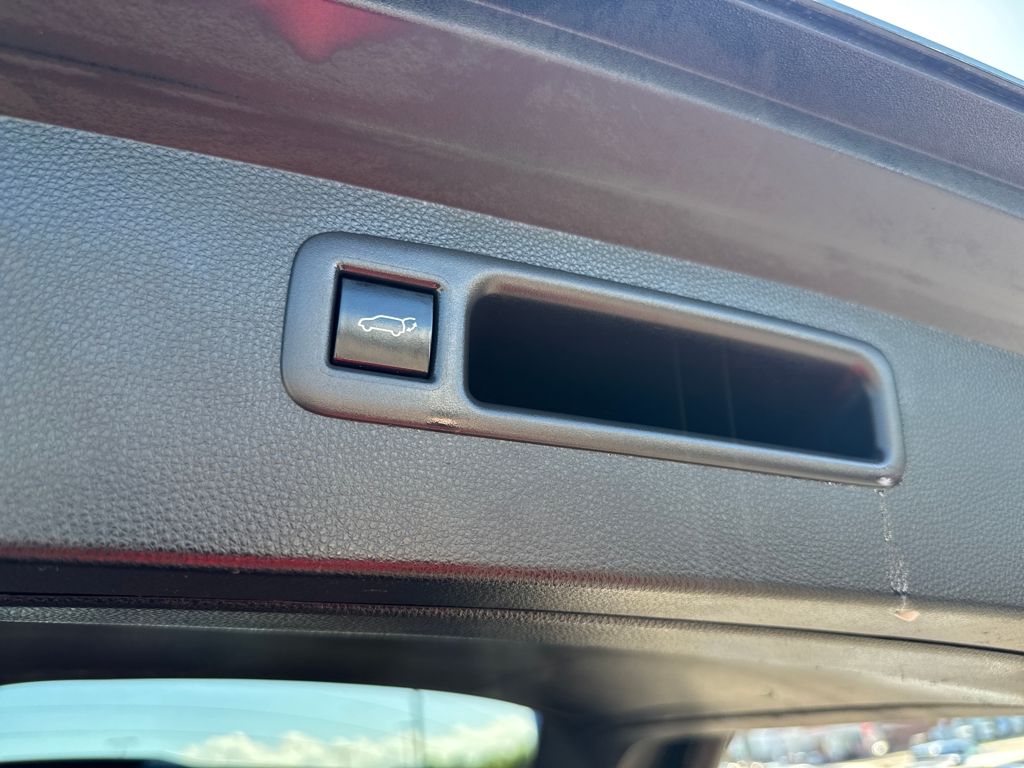 2020 Toyota Highlander XLE photo 9