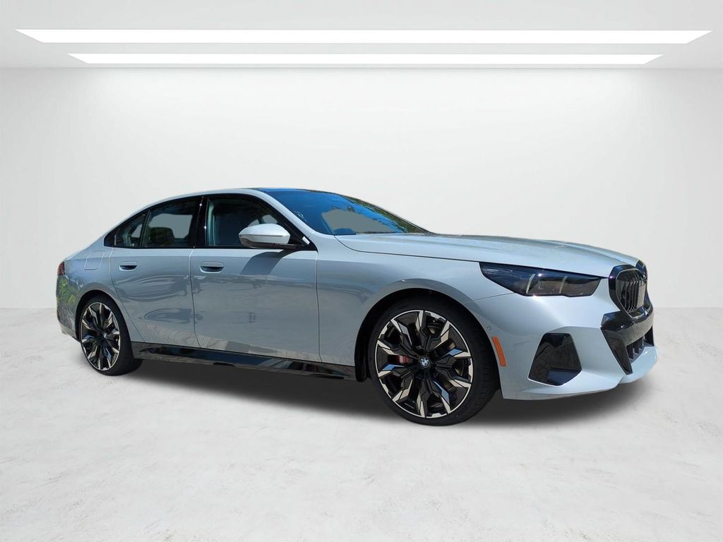 New 2027 Gray BMW 540i xDrive image 2