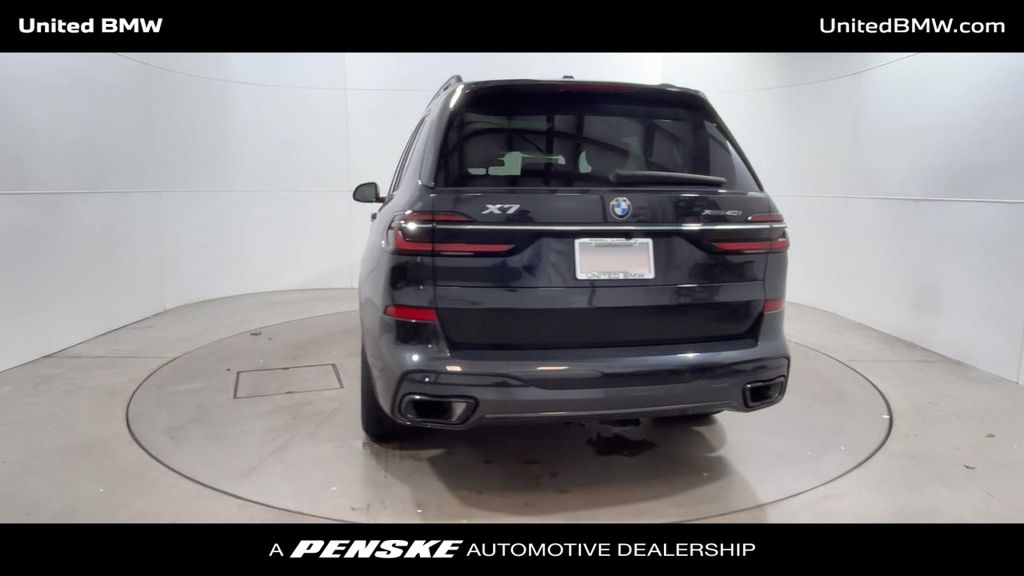 2023 BMW X7 xDrive40i 7