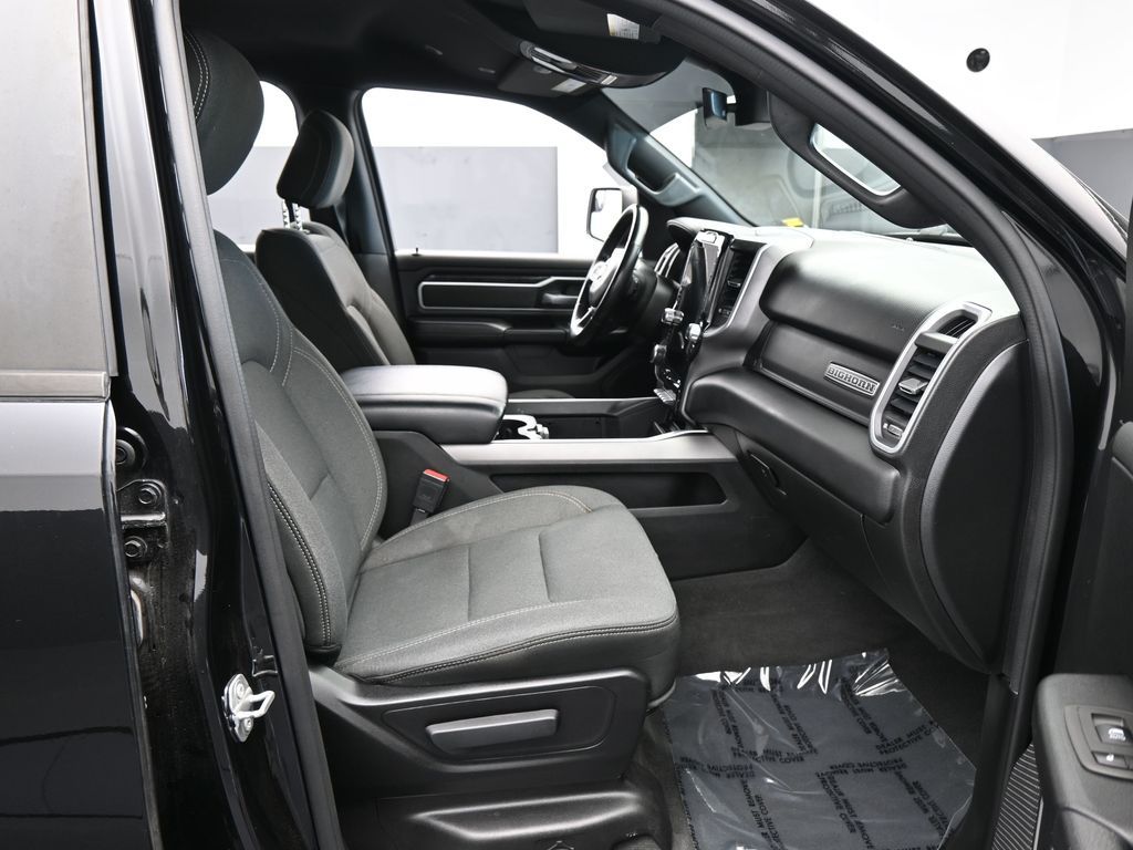 Used 2021 Diamond Black Crystal Pearlcoat Ram Big Horn/Lone Star image 38