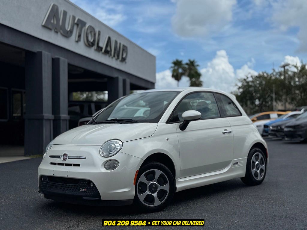 Bianco Perla (Pearl White Tri-Coat) 2016 FIAT 500e Hatchback Front-Wheel Drive Automatic