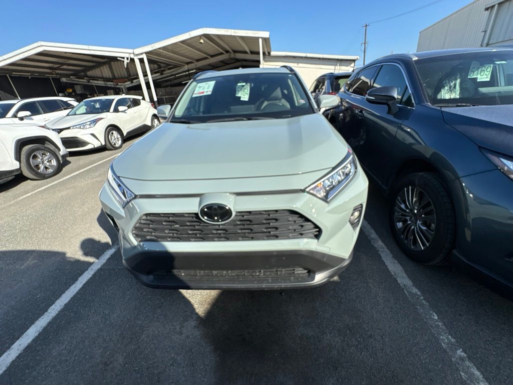 Thumbnail: 2019 Toyota RAV4 - 2