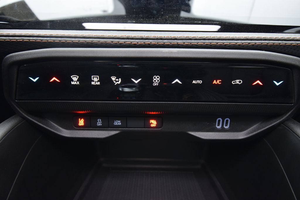 new 2026 Jeep Cherokee car, priced at $42,718