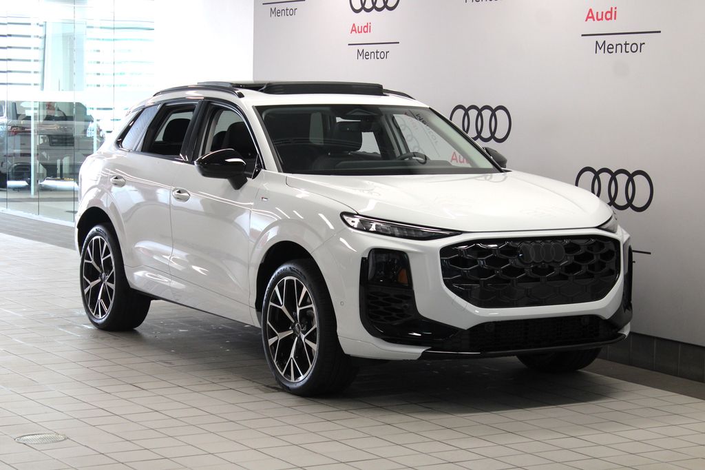Thumbnail: 2026 Audi Q3 - 8