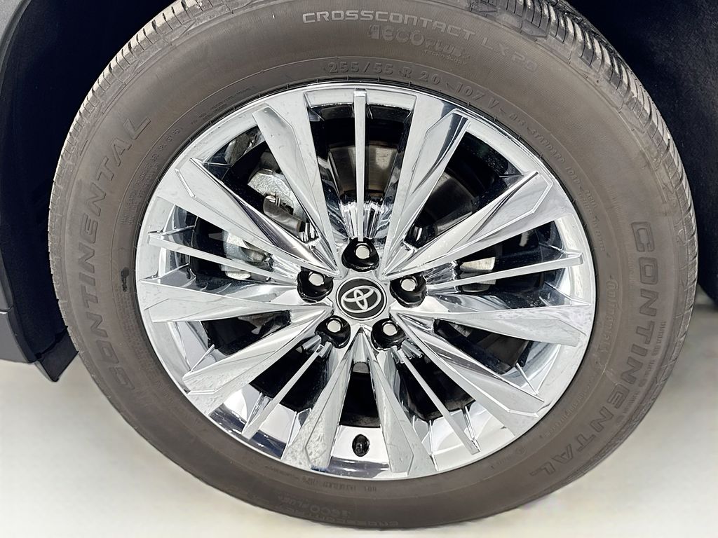 Used Car 2024 Toyota Grand Highlander  Platinum For Sale Under $50,000 In Austin, Texas